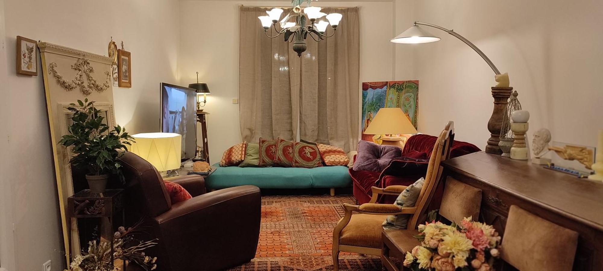 Authentic House Entier 1920's Metro Line 7 For Groups